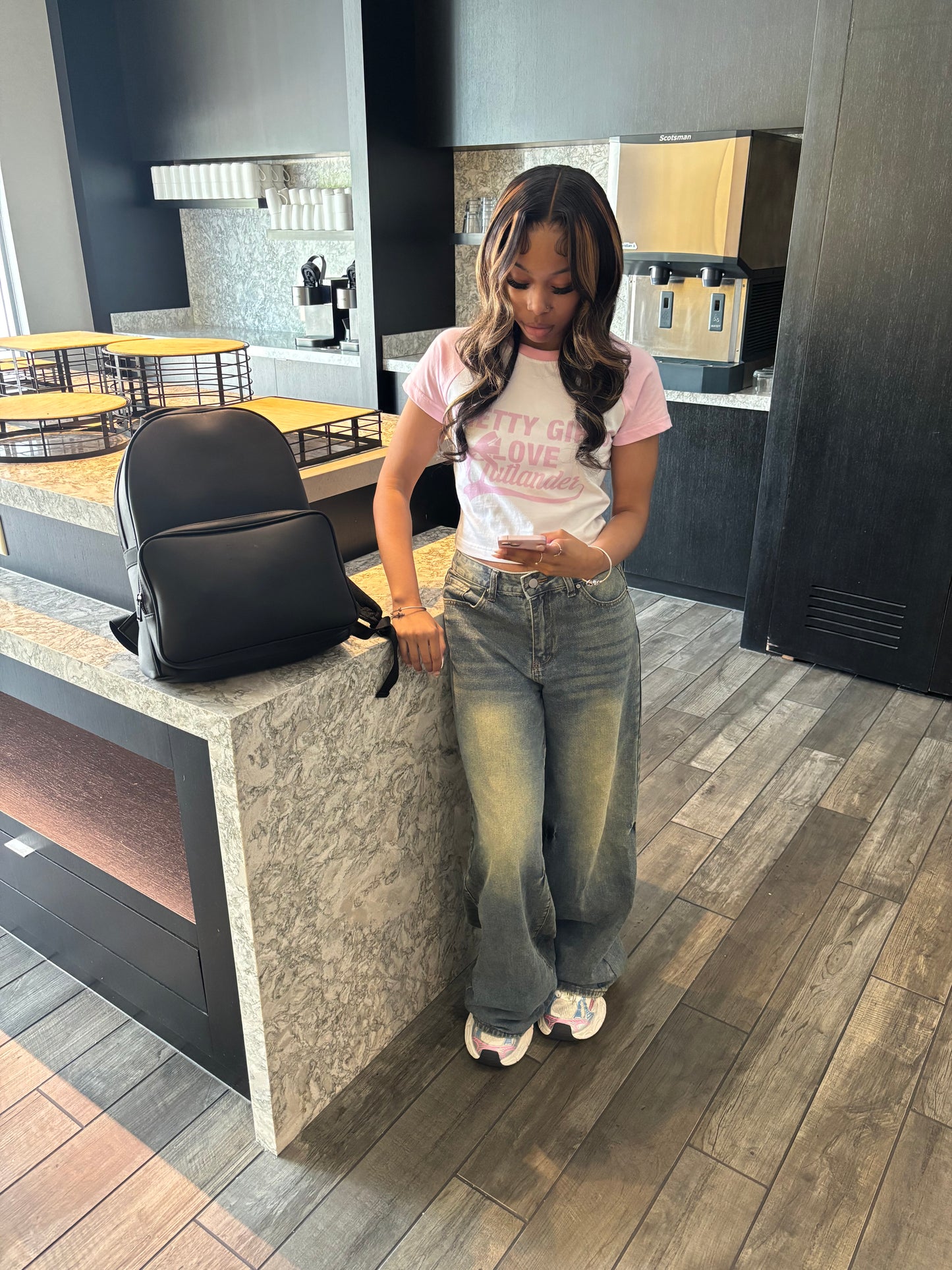 PRETTY GIRL FEMALE CROP TEE (PINK)