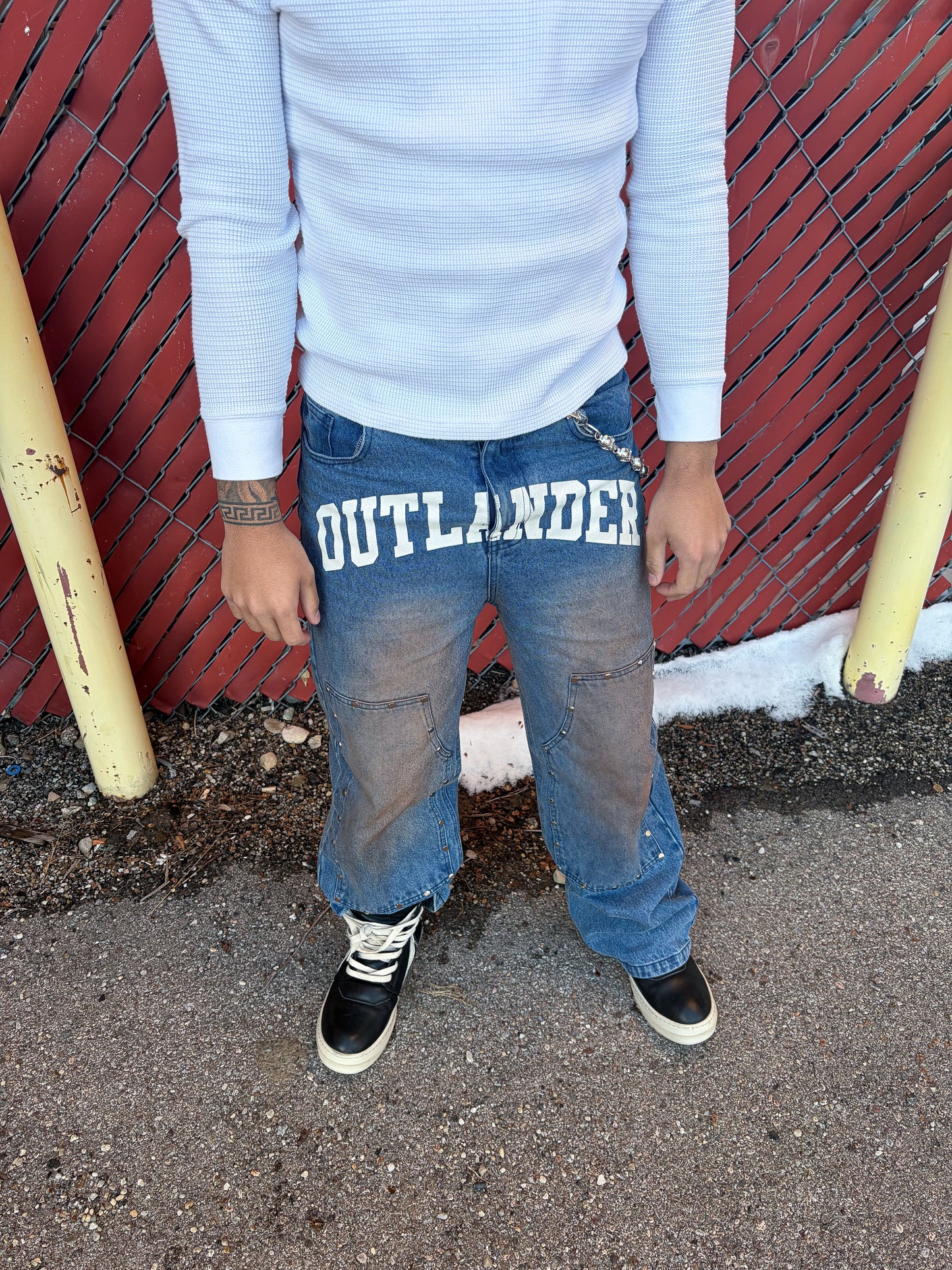 "RELAXED" OUTLANDER STONE JEANS