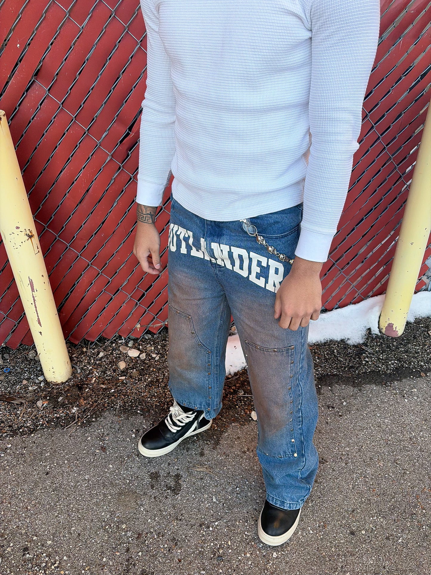 "RELAXED" OUTLANDER STONE JEANS