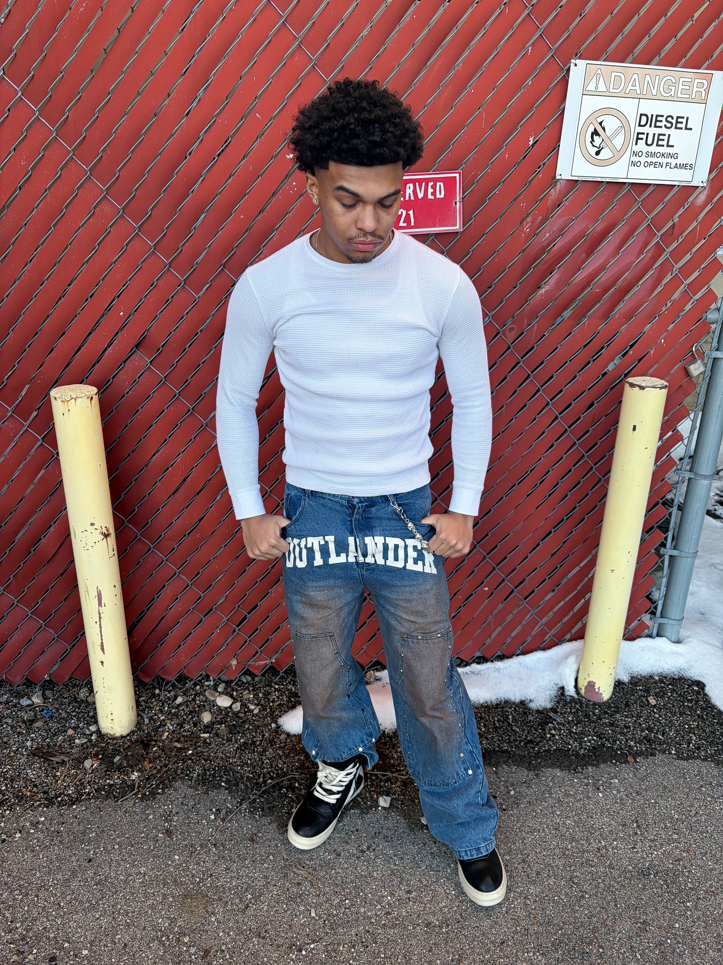 "RELAXED" OUTLANDER STONE JEANS